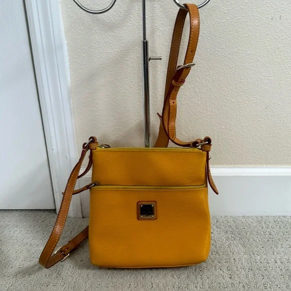 Dooney & Bourke Crossbody Bag - Picture 1 of 12